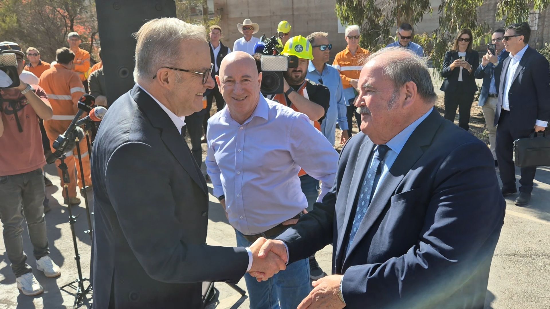 Mayor Phill Stone shakes hands with Prime Minister Anthony Albanese